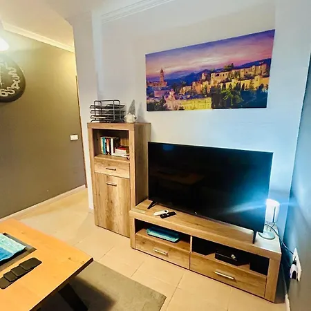 Apartment Nuevo - Dos *